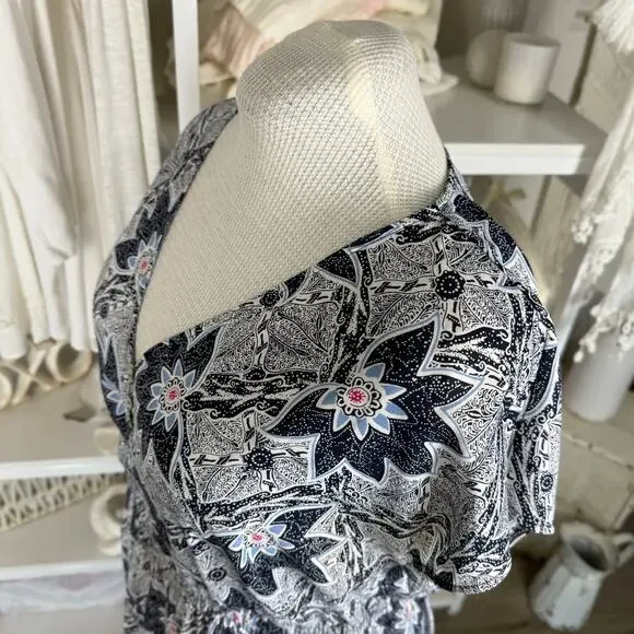 Foxcroft Black and White Floral Maxi Dress - Picture 5 of 9